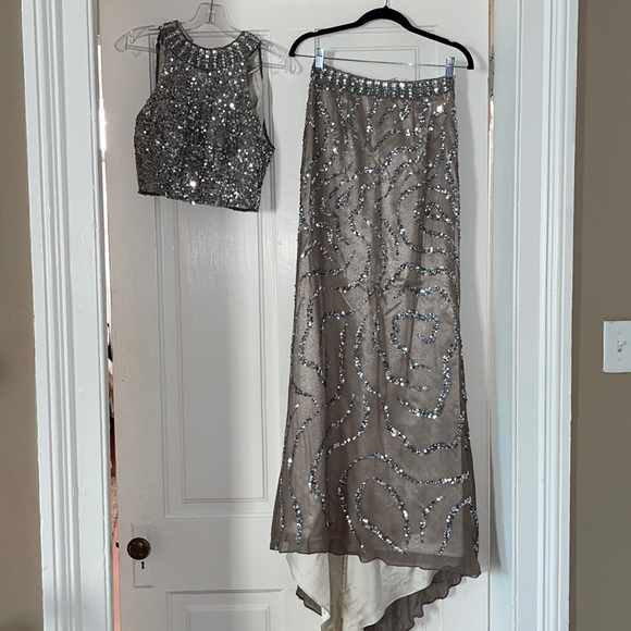 Prom Dress - Picture 1 of 7